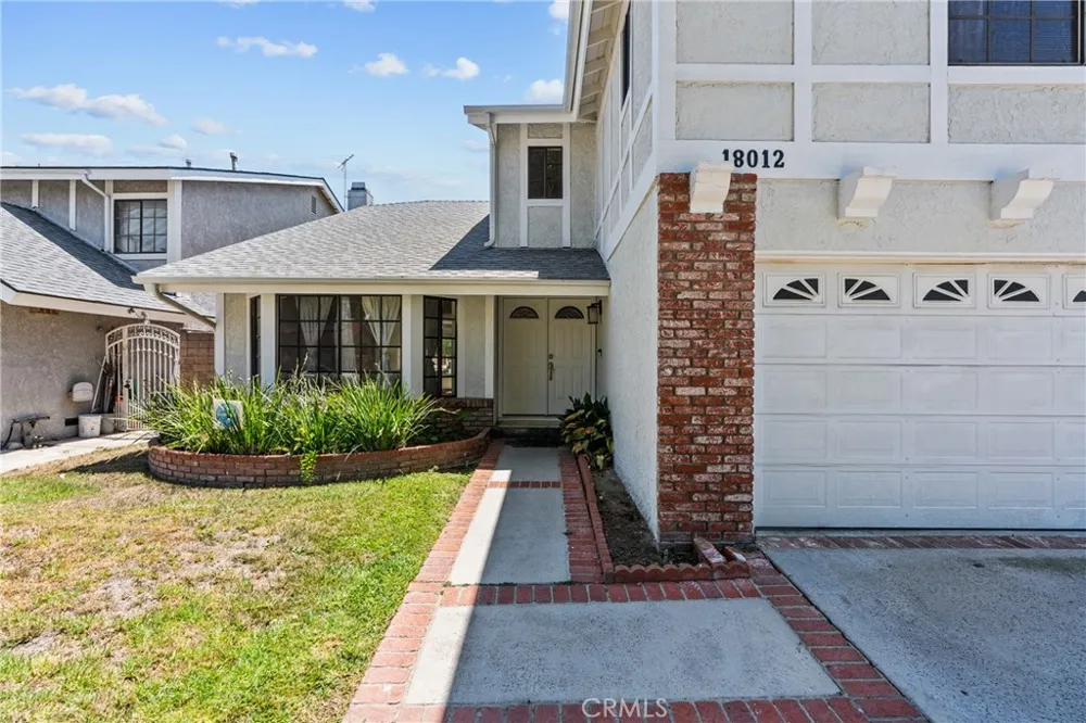 18012 Raymer Northridge, CA 91325