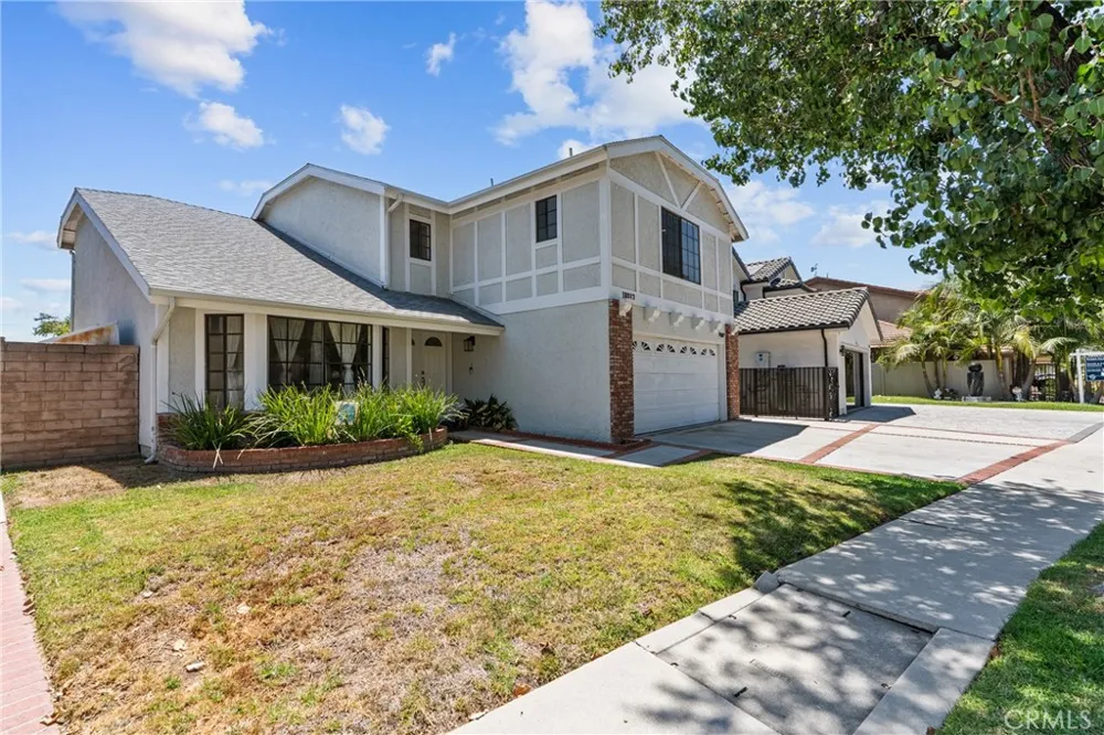 18012 Raymer Northridge, CA 91325