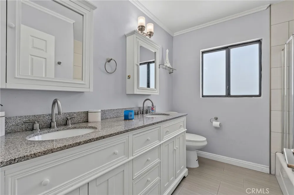 18012 Raymer Northridge, CA 91325