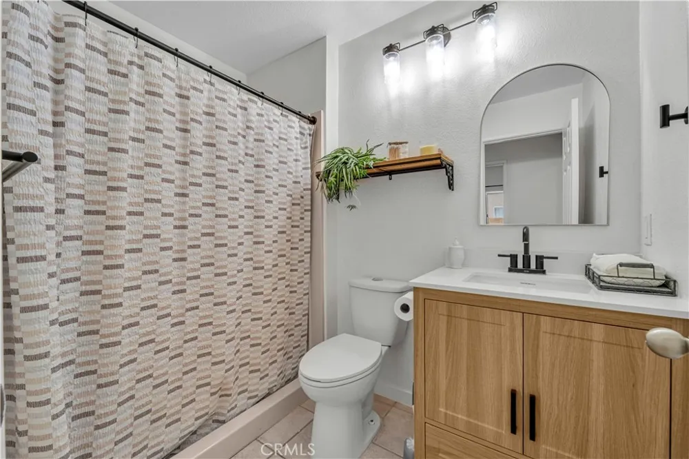 44351 Shad Lancaster, CA 93536