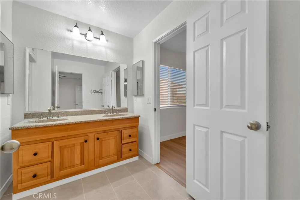 44351 Shad Lancaster, CA 93536