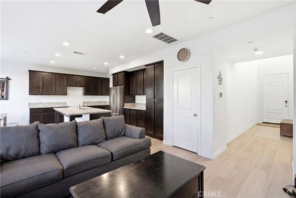 19718 Kamm Court Canyon Country, CA 91351