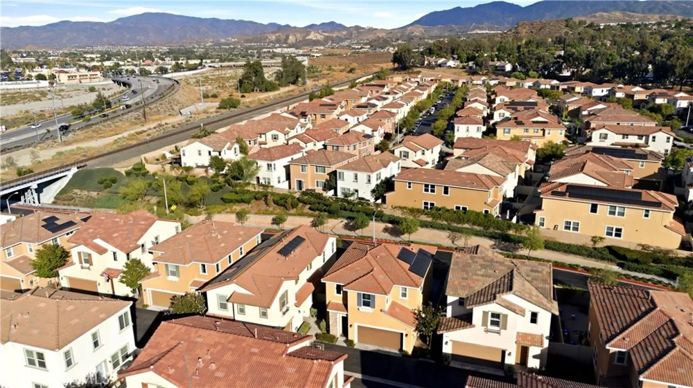 19718 Kamm Court Canyon Country, CA 91351