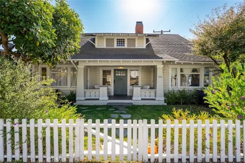 732 Poli Street
