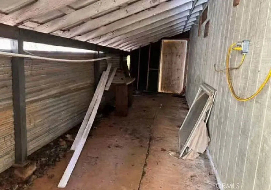 17582 New York House Brownsville, CA 95919