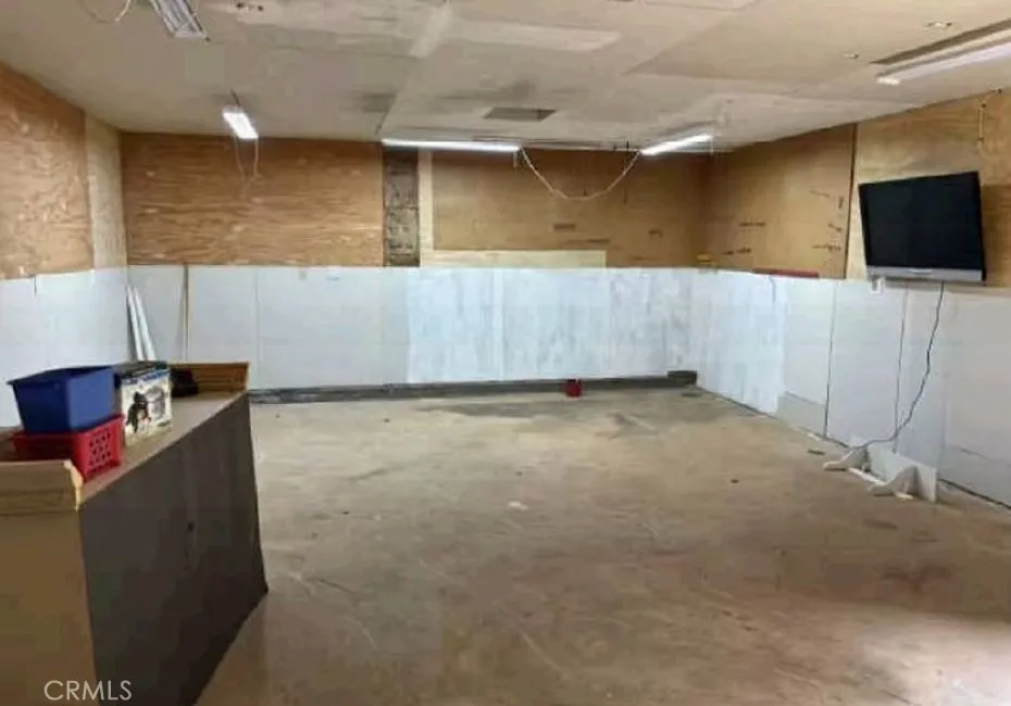 17582 New York House Brownsville, CA 95919