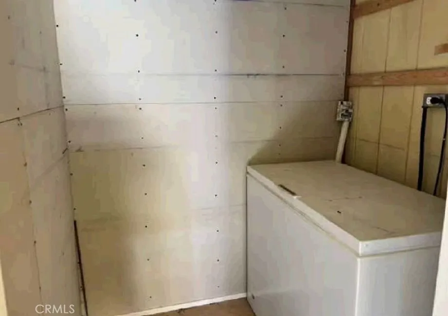 17582 New York House Brownsville, CA 95919