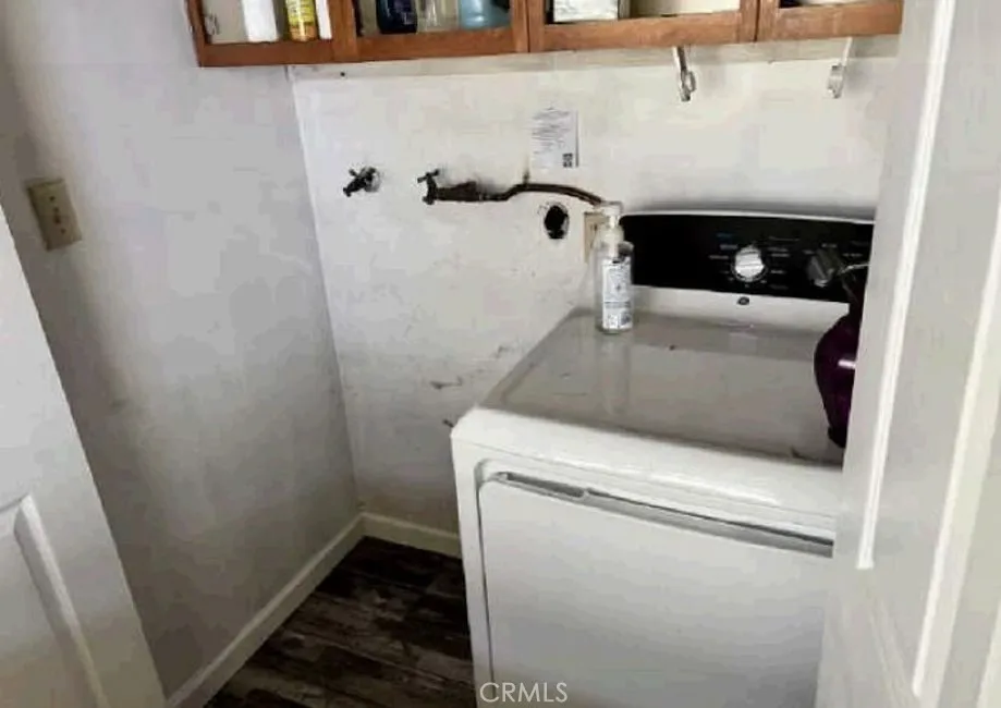 17582 New York House Brownsville, CA 95919