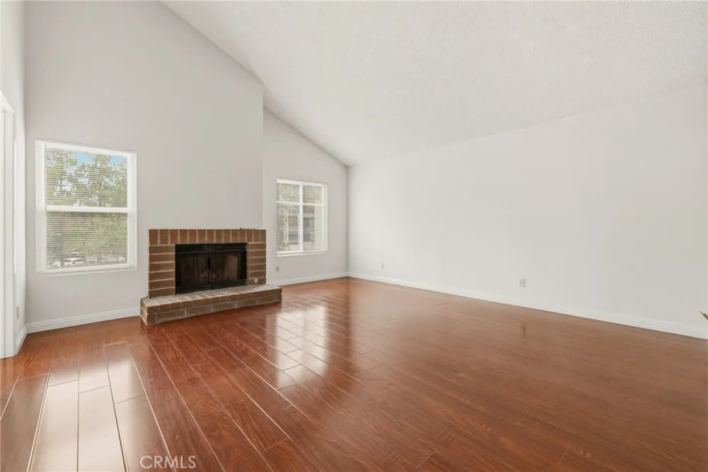 3366 Darby #436 Simi Valley, CA 93063