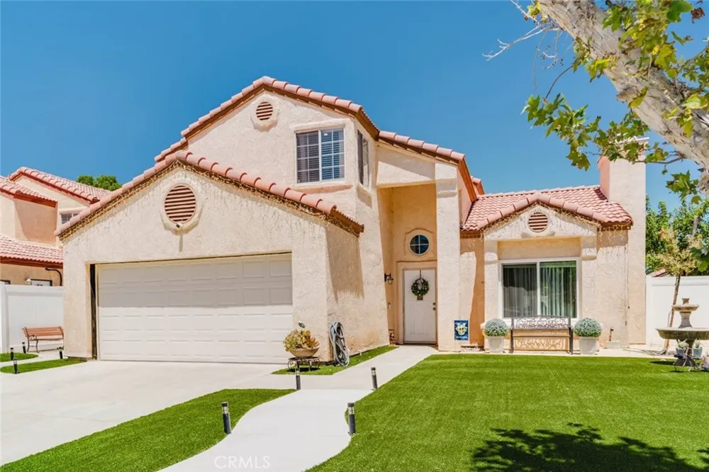1745 E Norberry Street Lancaster, CA 93535