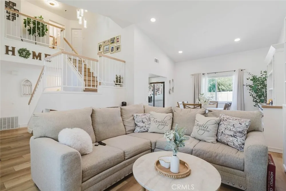 1745 E Norberry Street Lancaster, CA 93535