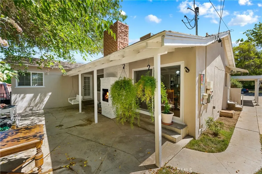 44449 Loneoak Lancaster, CA 93534