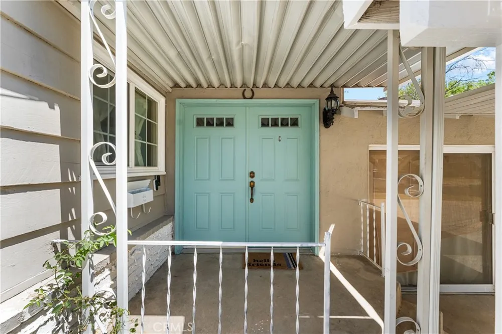 44449 Loneoak Lancaster, CA 93534