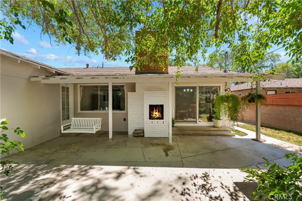 44449 Loneoak Lancaster, CA 93534