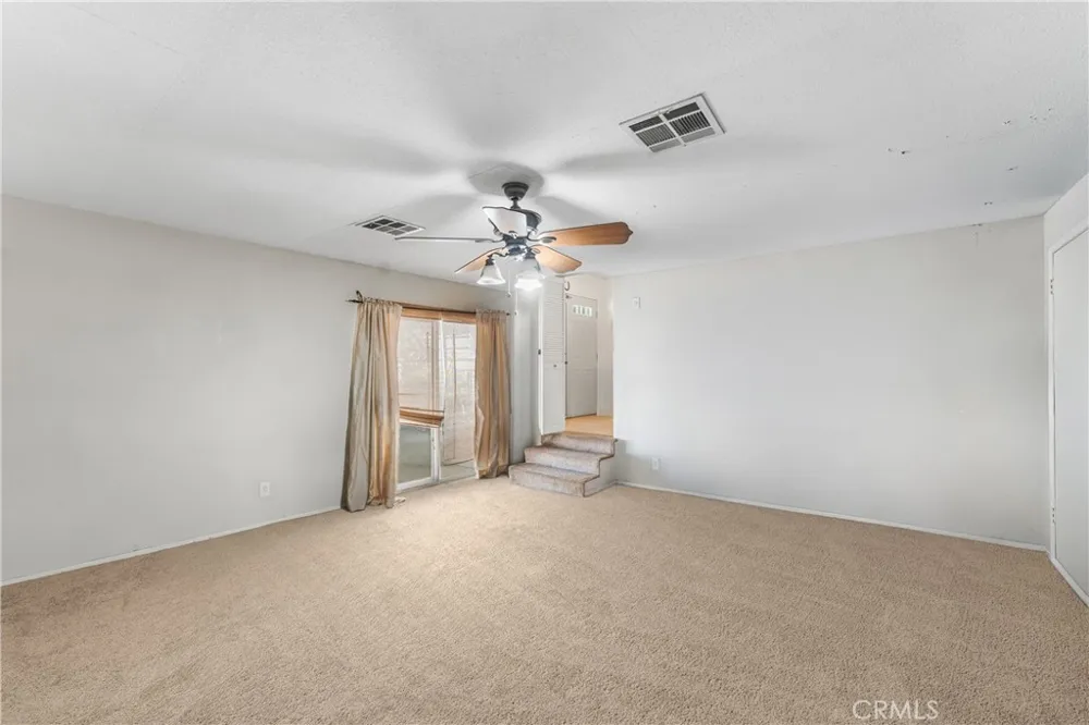44449 Loneoak Lancaster, CA 93534