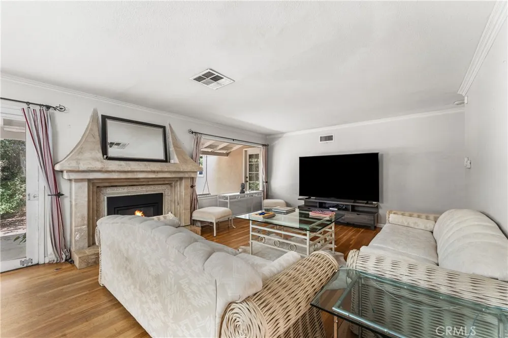 44449 Loneoak Lancaster, CA 93534