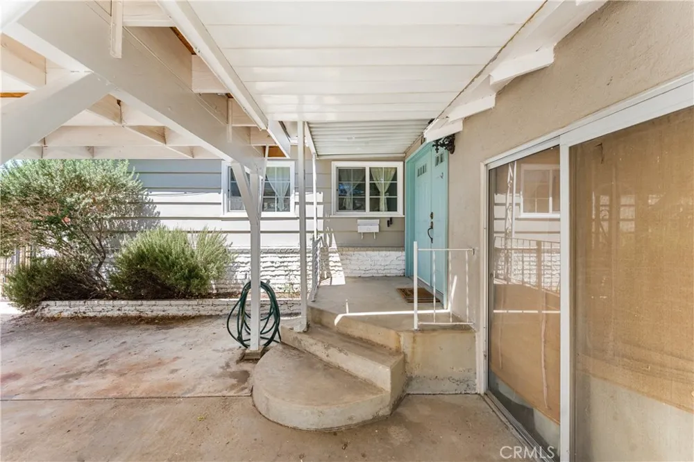 44449 Loneoak Lancaster, CA 93534