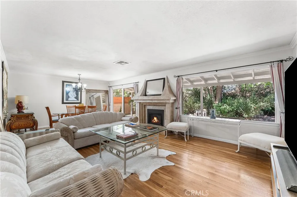 44449 Loneoak Lancaster, CA 93534