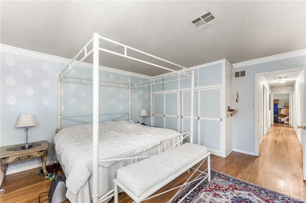 44449 Loneoak Lancaster, CA 93534