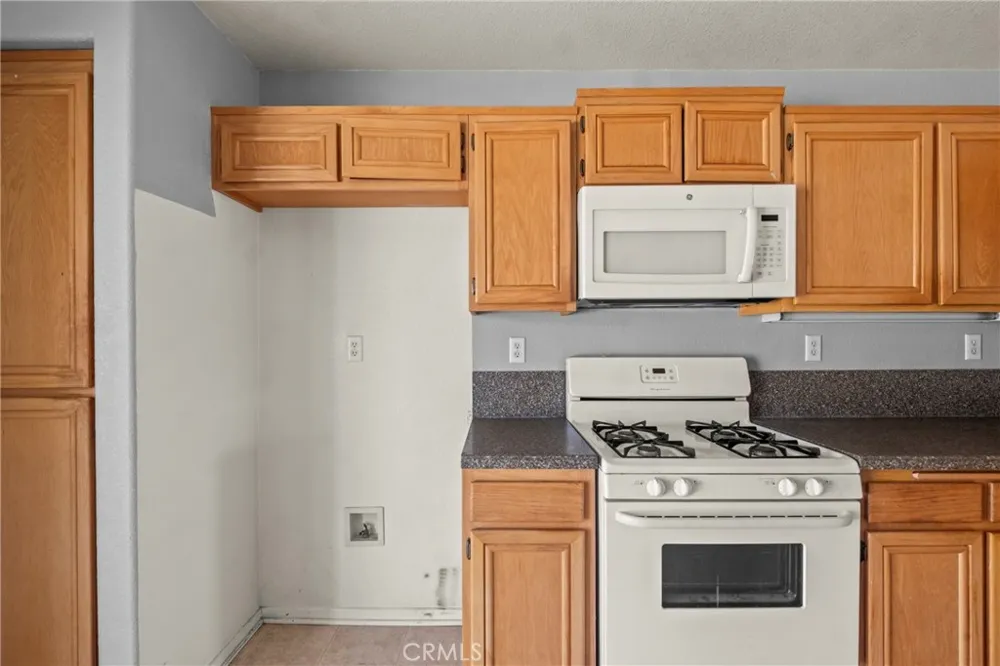 3357 Firebush Rosamond, CA 93560