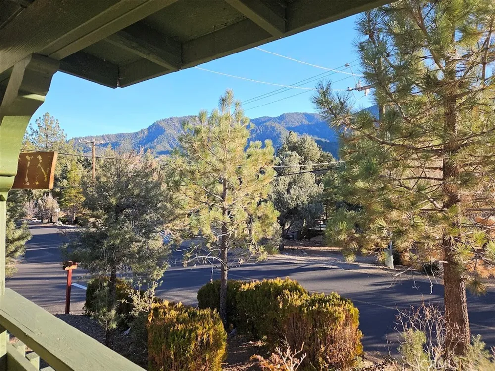 16705 Aleutian Drive Pine Mountain Club, CA 93222