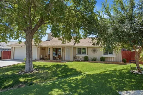 37416 17th E