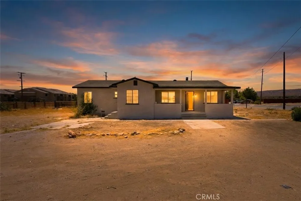2494 Nadean Mojave, CA 93501