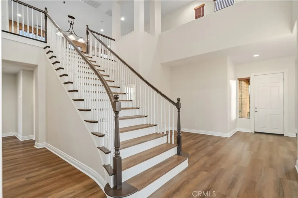 41520 44th W Lancaster, CA 93536