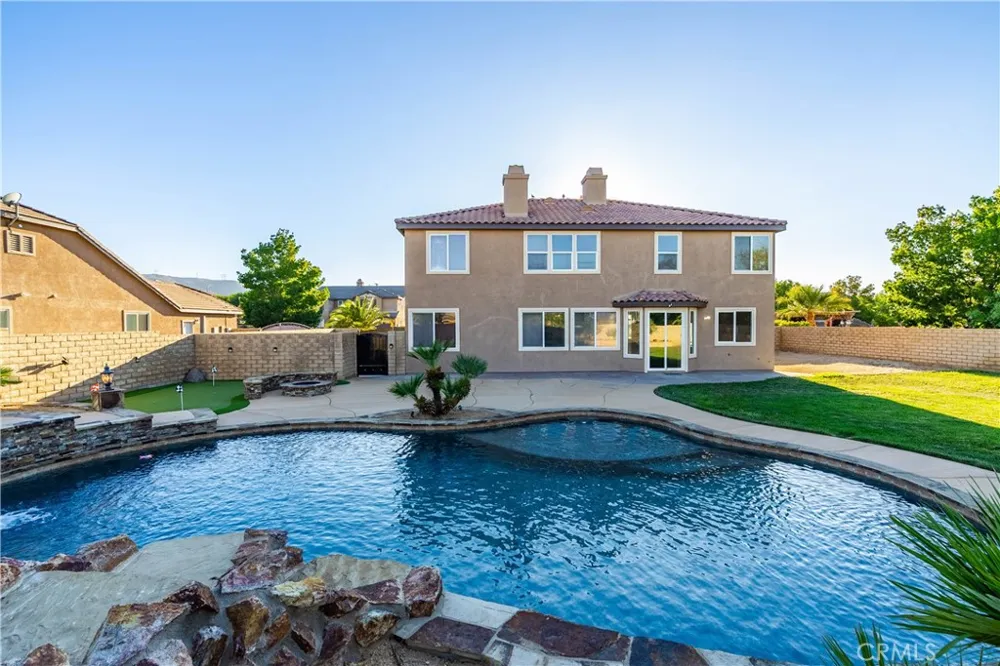 41520 44th W Lancaster, CA 93536