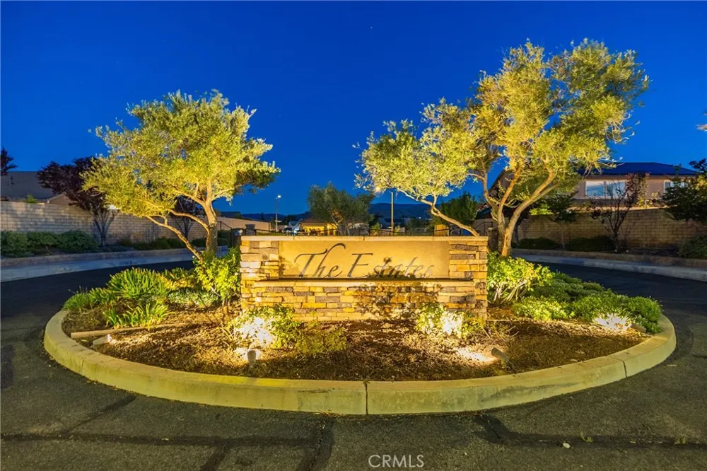 41520 44th W Lancaster, CA 93536