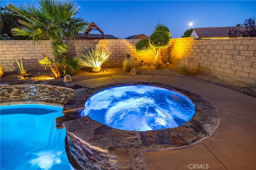 41520 44th W Lancaster, CA 93536