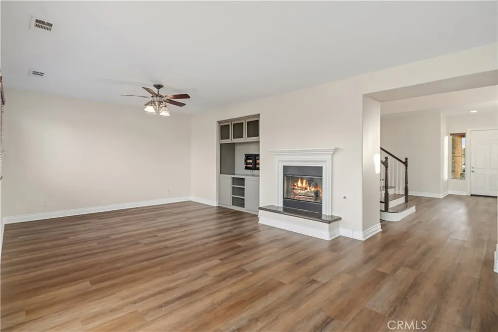 41520 44th W Lancaster, CA 93536
