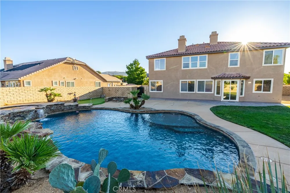 41520 44th W Lancaster, CA 93536
