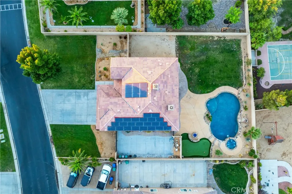 41520 44th W Lancaster, CA 93536