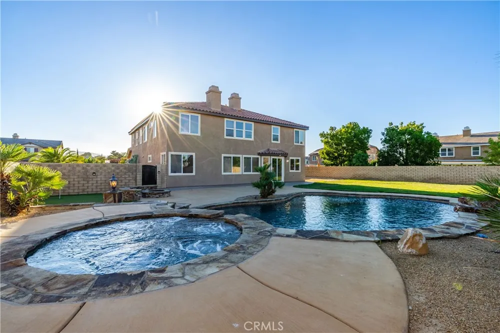 41520 44th W Lancaster, CA 93536
