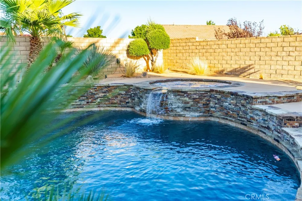 41520 44th W Lancaster, CA 93536