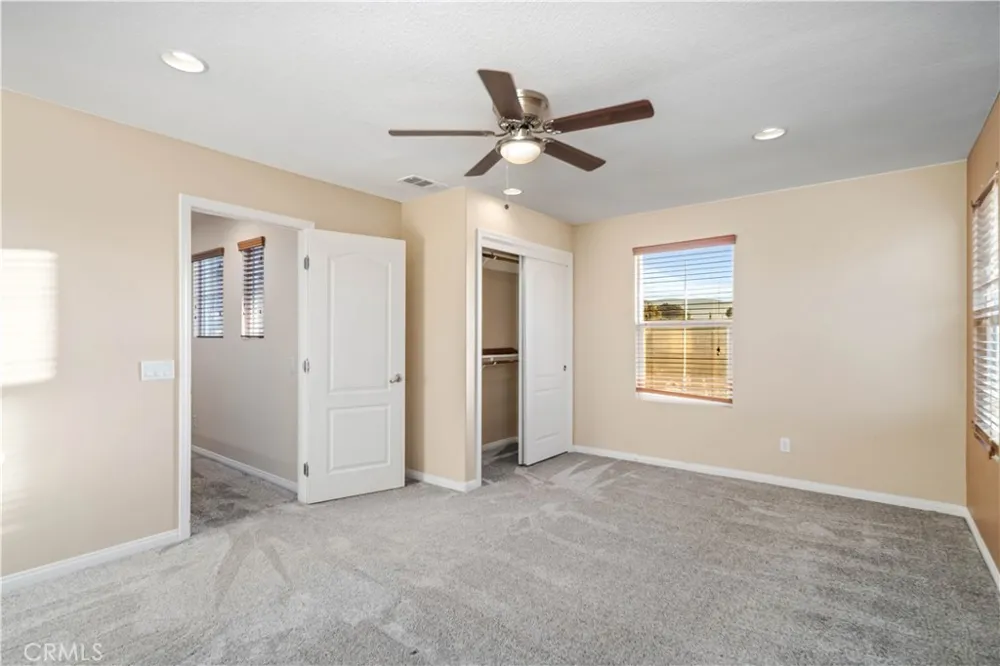 41520 44th W Lancaster, CA 93536
