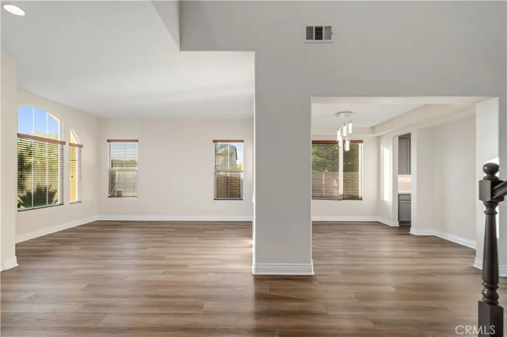 41520 44th W Lancaster, CA 93536