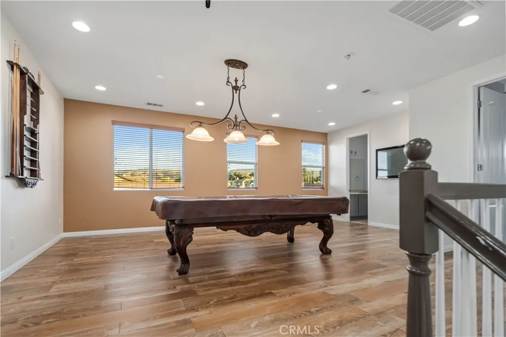 41520 44th W Lancaster, CA 93536
