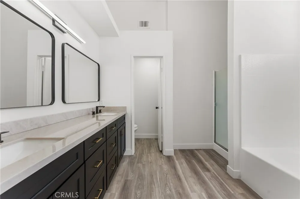 709 Whitlatch Lancaster, CA 93535