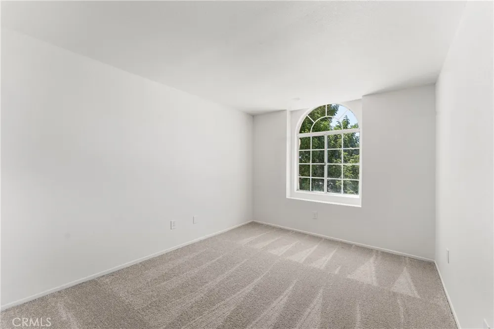 709 Whitlatch Lancaster, CA 93535