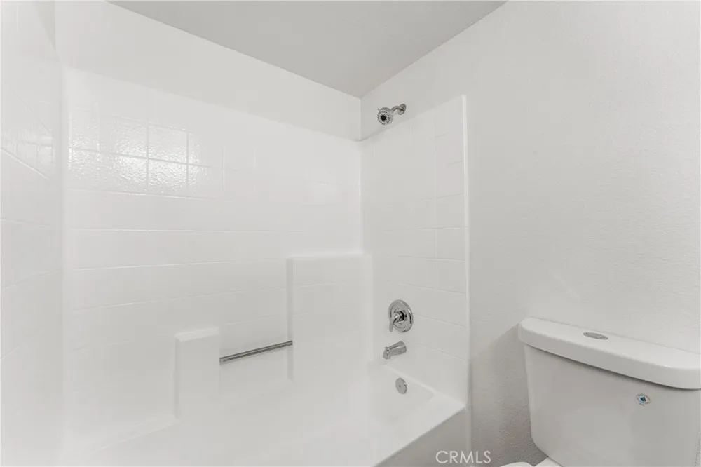 709 Whitlatch Lancaster, CA 93535