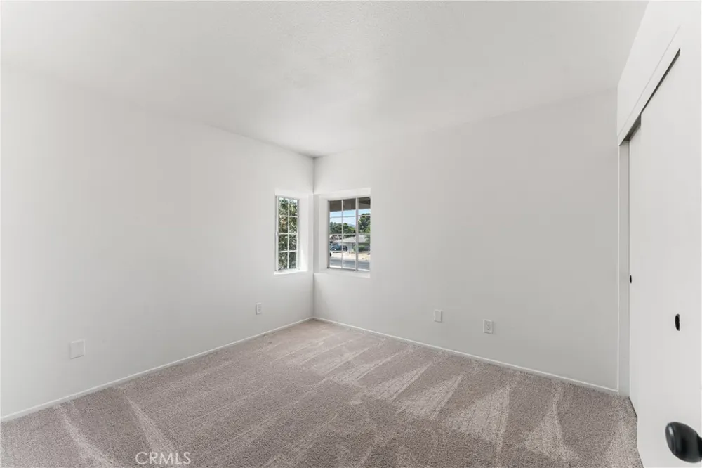 709 Whitlatch Lancaster, CA 93535