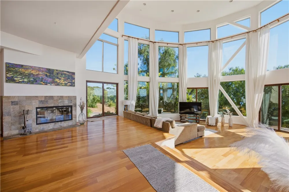 9980 Houston Malibu, CA 90265