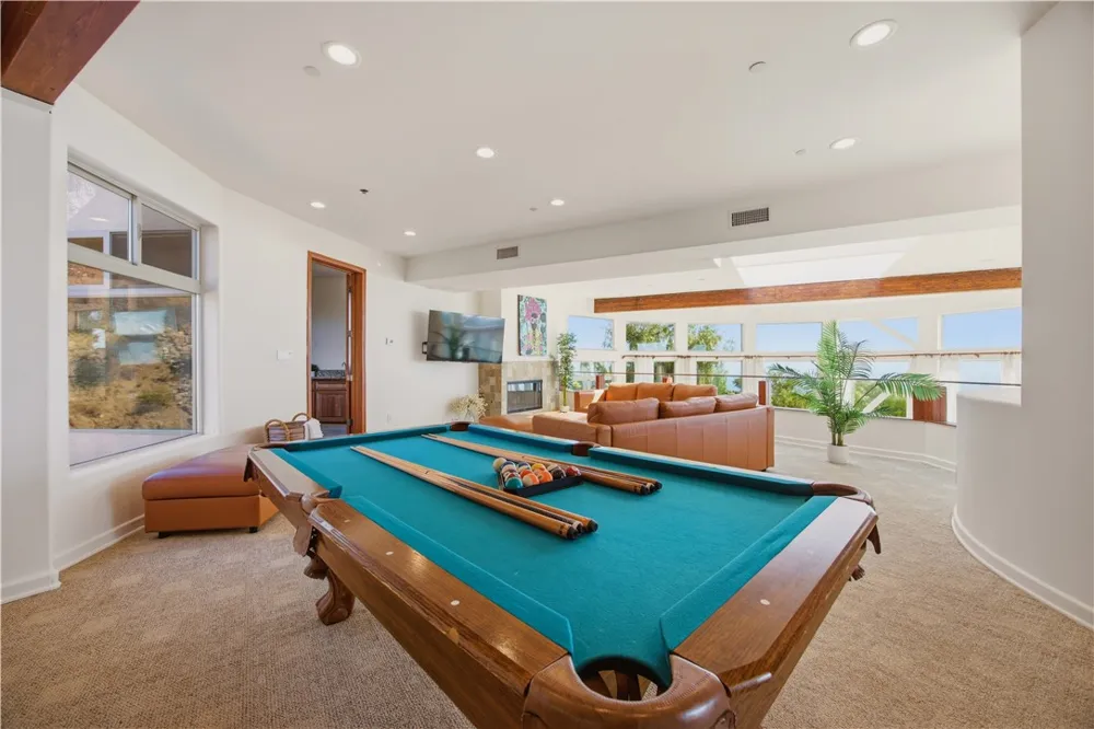 9980 Houston Malibu, CA 90265