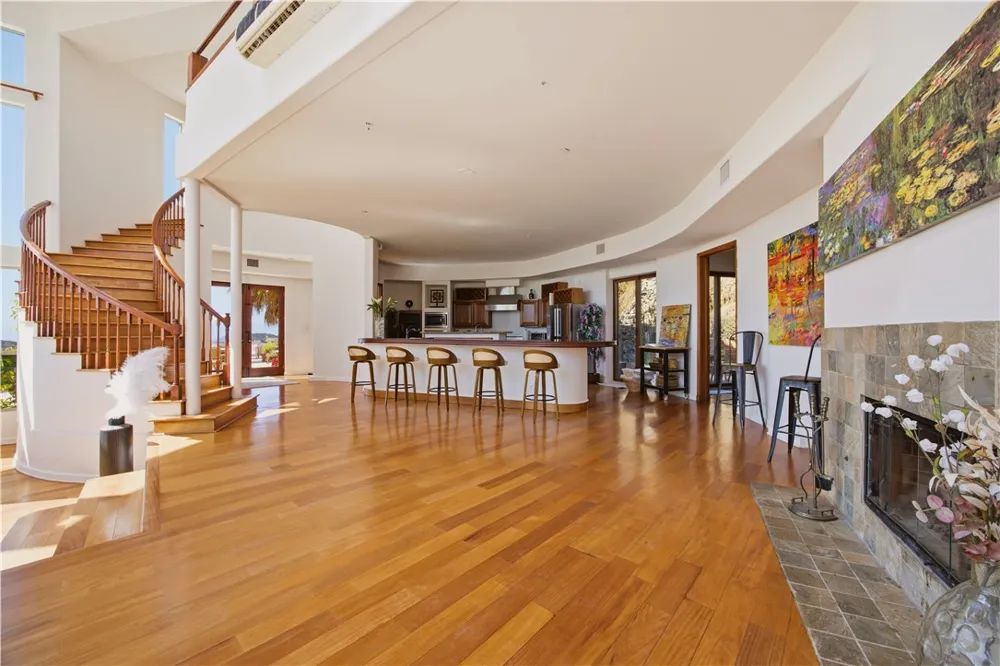9980 Houston Malibu, CA 90265