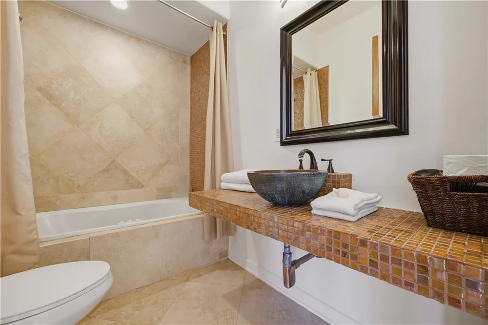 9980 Houston Malibu, CA 90265