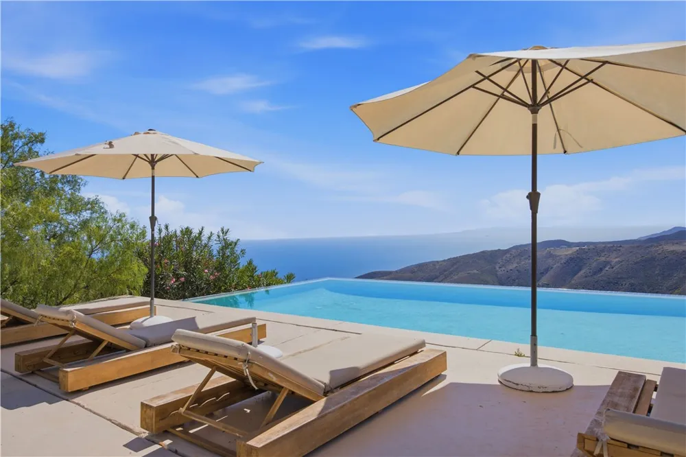 9980 Houston Malibu, CA 90265