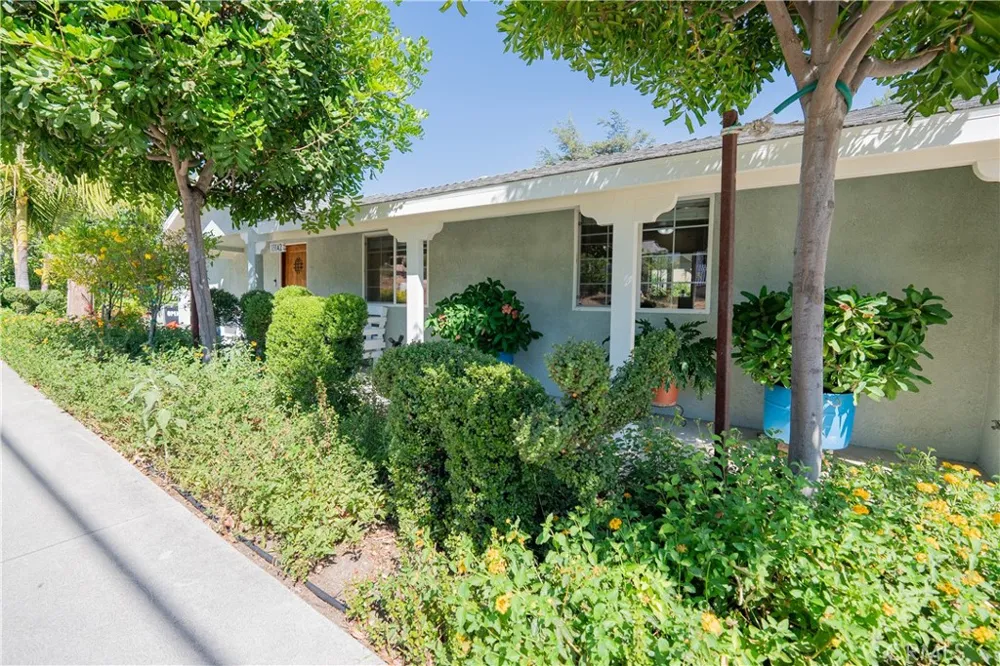 13142 Sayre Los Angeles, CA 91342