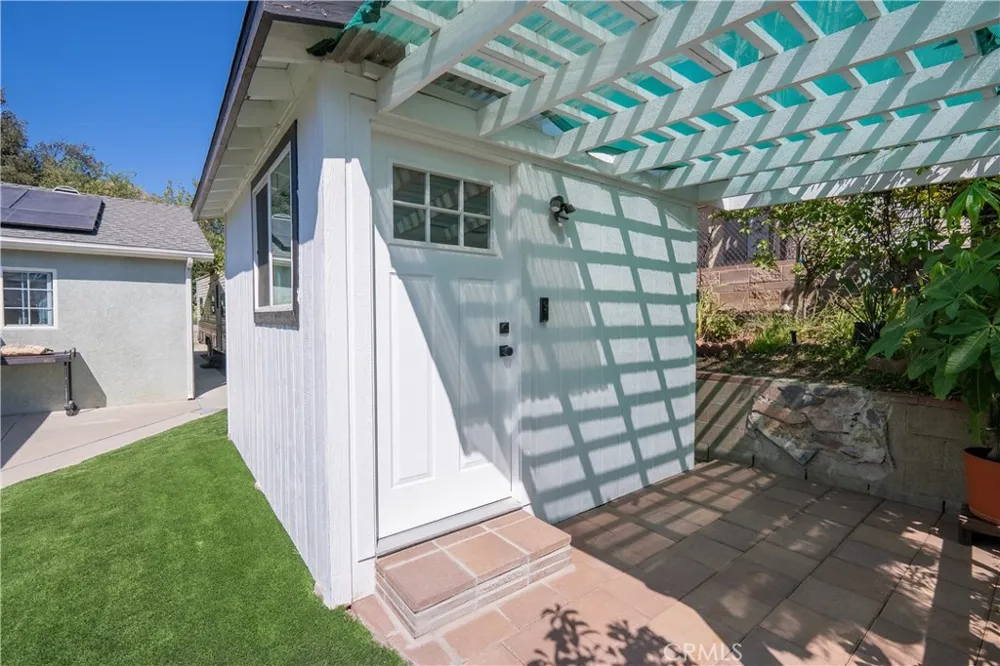 13142 Sayre Los Angeles, CA 91342